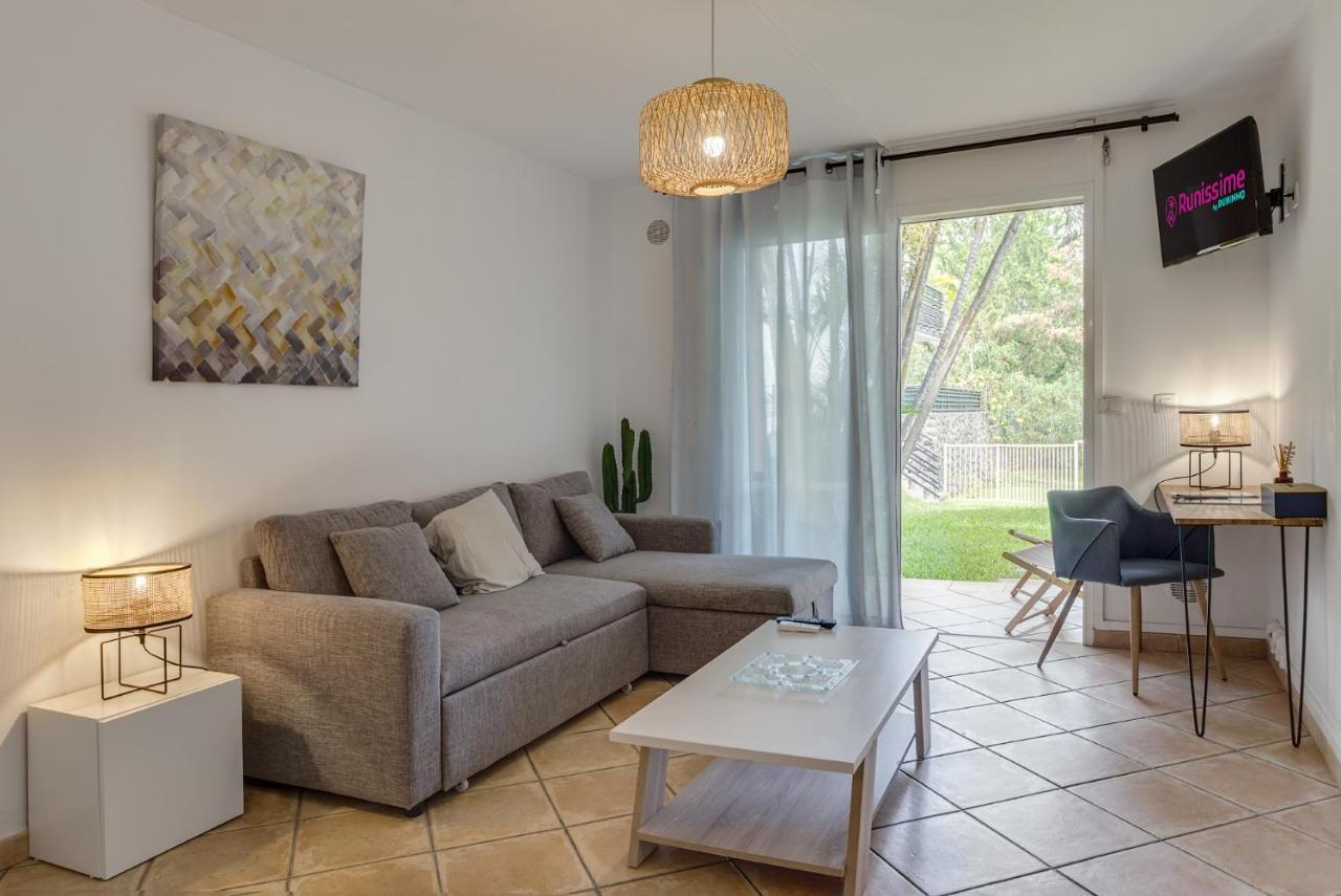 Le Saint-Gilles - Studio A St-Gilles-Les-Bains - Situe Dans Residence Privee Avec Piscine Buitenkant foto