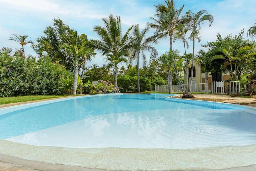 Le Saint-Gilles - Studio A St-Gilles-Les-Bains - Situe Dans Residence Privee Avec Piscine Buitenkant foto