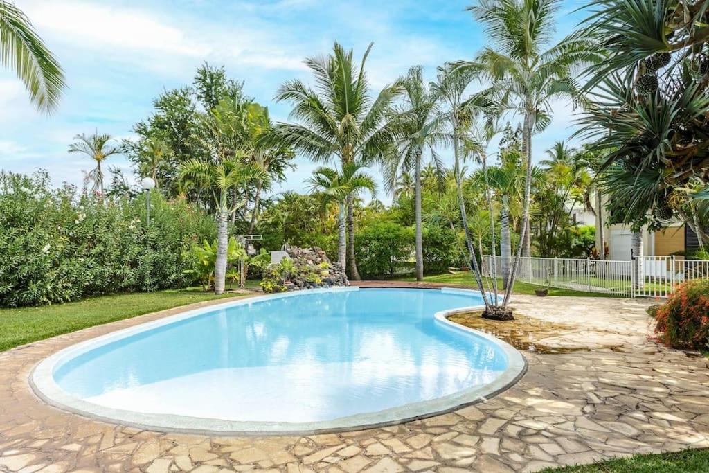 Le Saint-Gilles - Studio A St-Gilles-Les-Bains - Situe Dans Residence Privee Avec Piscine Buitenkant foto